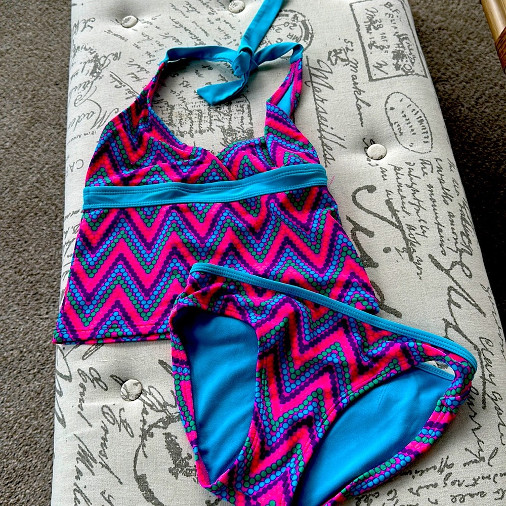 Girls size 6-6x two piece swimsuit